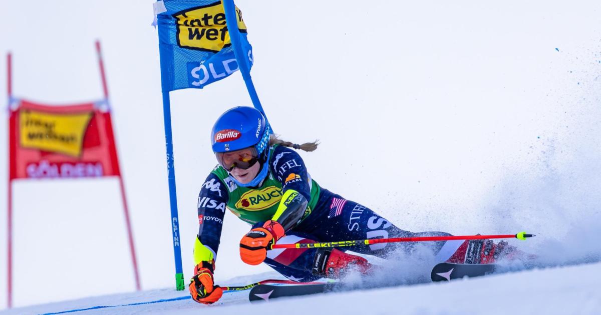 US star Shiffrin leads the giant slalom