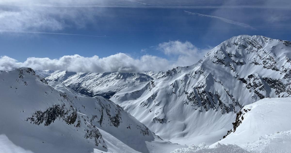 Lawinenabgang-am-Stubaier-Gletscher-Suche-nach-mehreren-Versch-tteten