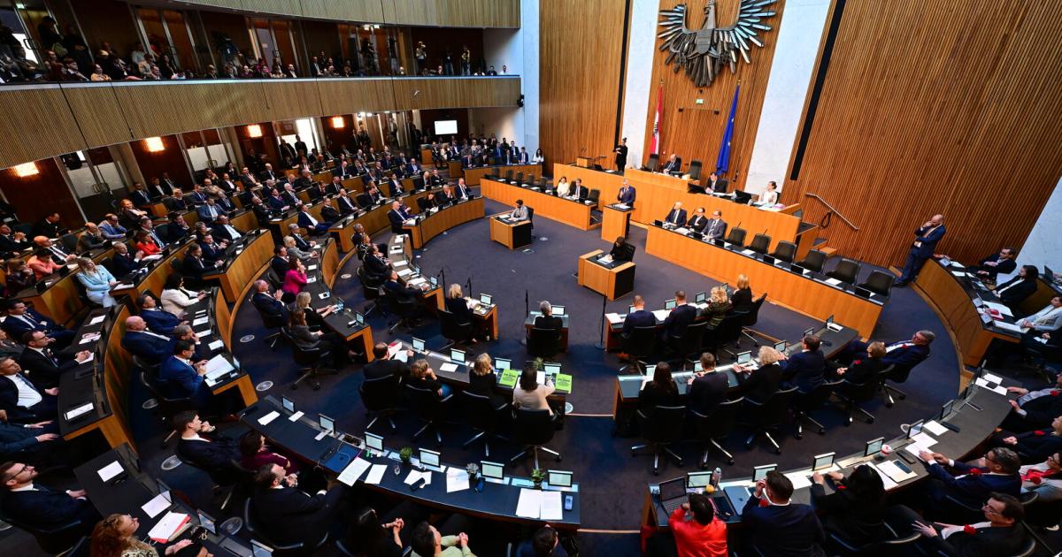 zufriedenheit-mit-politik-steigt-nur-bei-rmeren-sinkt-sie