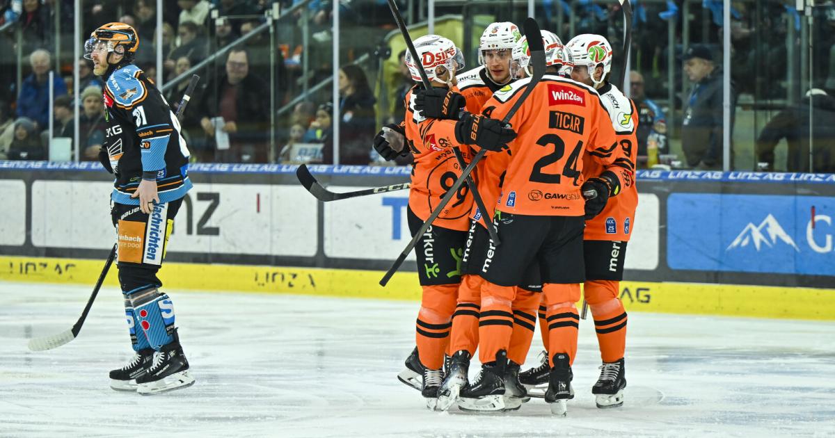 The most range of ice hockey match in play-off history