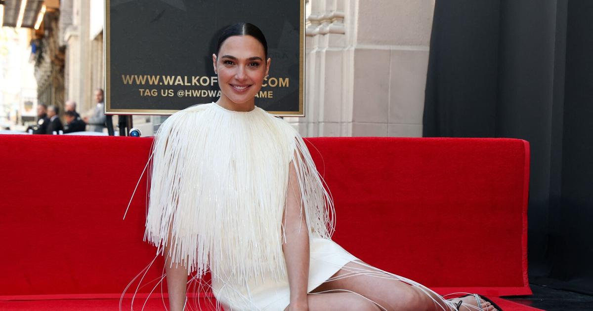 als-erste-israelische-schauspielerin-gal-gadot-enth-llte-walk-of-fame-stern