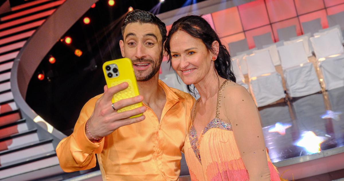Warum-sich-Eva-Glawischnigs-Ehemann-Dancing-Stars-nicht-anschauen-kann