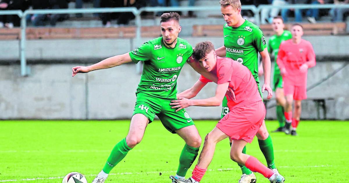 Fu-ball-Wer-muss-hinunter-