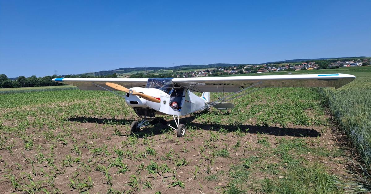 Notlandung-von-Kleinflugzeug-Pilot-unverletzt
