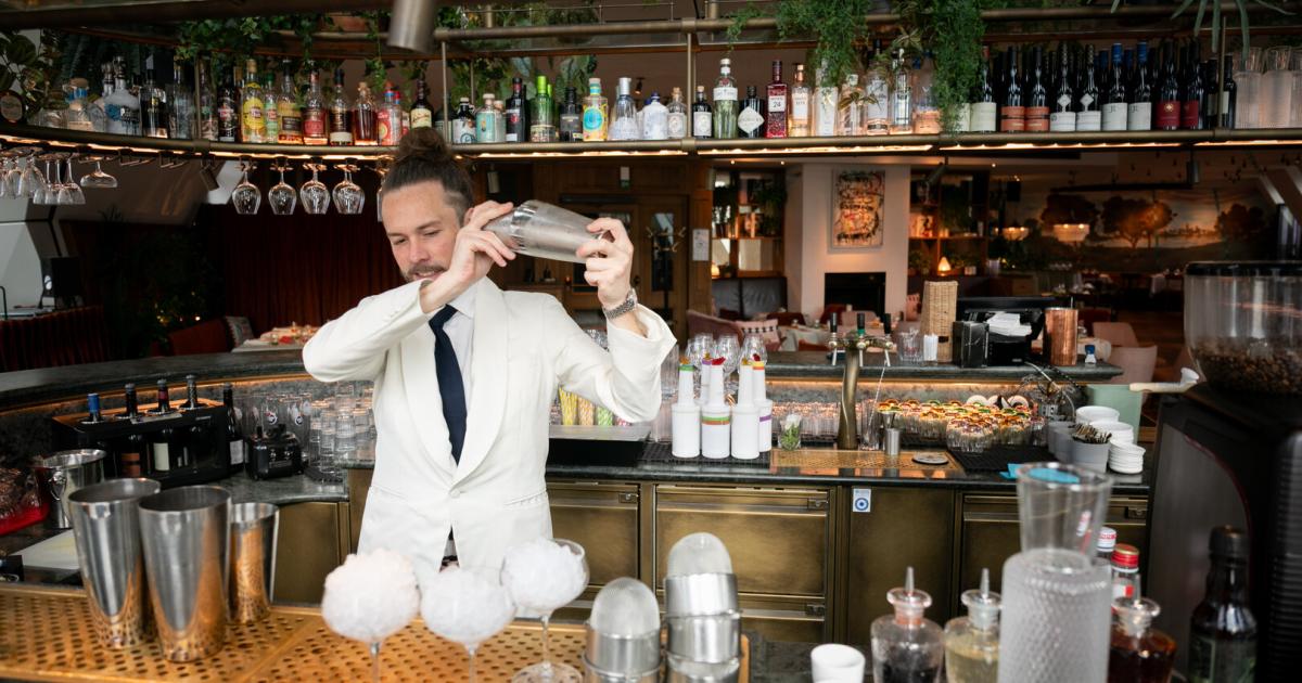 Die-10-besten-Bars-K-hle-Drinks-f-r-trockene-Kehlen