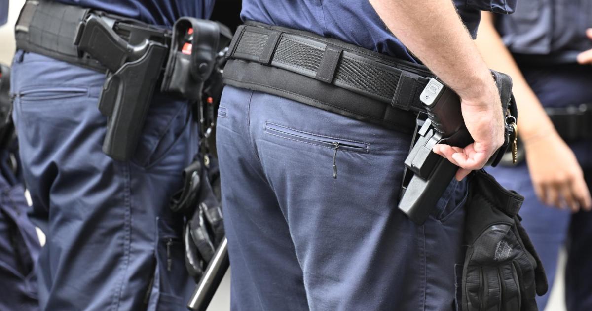 Polizeieinsatz-in-St-P-lten-31-j-hriger-Mieter-droht-mit-Messer