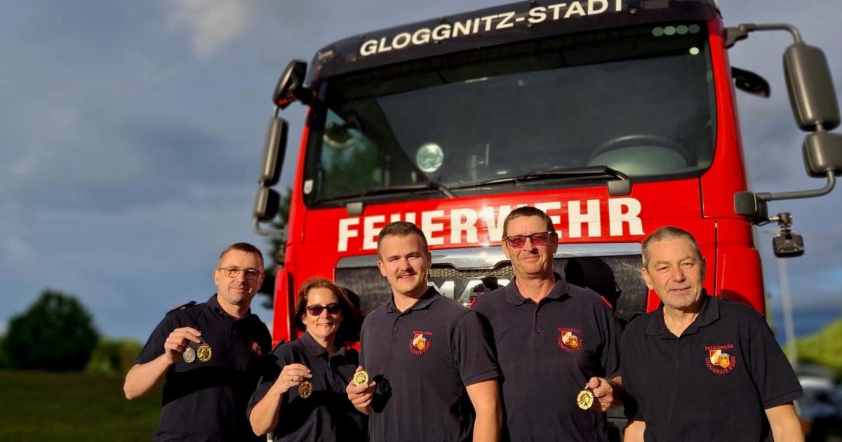 Gloggnitz-Feuerwehr-feierte-ihre-Urgesteine
