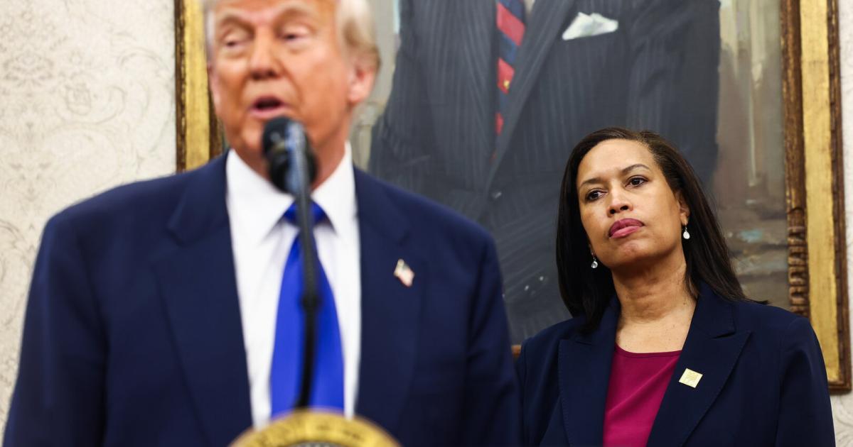 Wegen-schwacher-Arbeitsmarktdaten-Trump-feuert-Statistikchefin