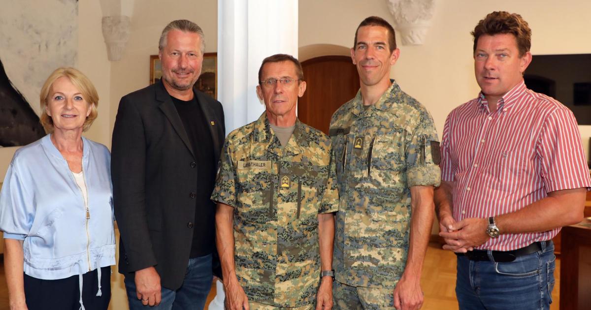 F-hrungswechsel-bei-der-3-J-gerbrigade-in-Krems