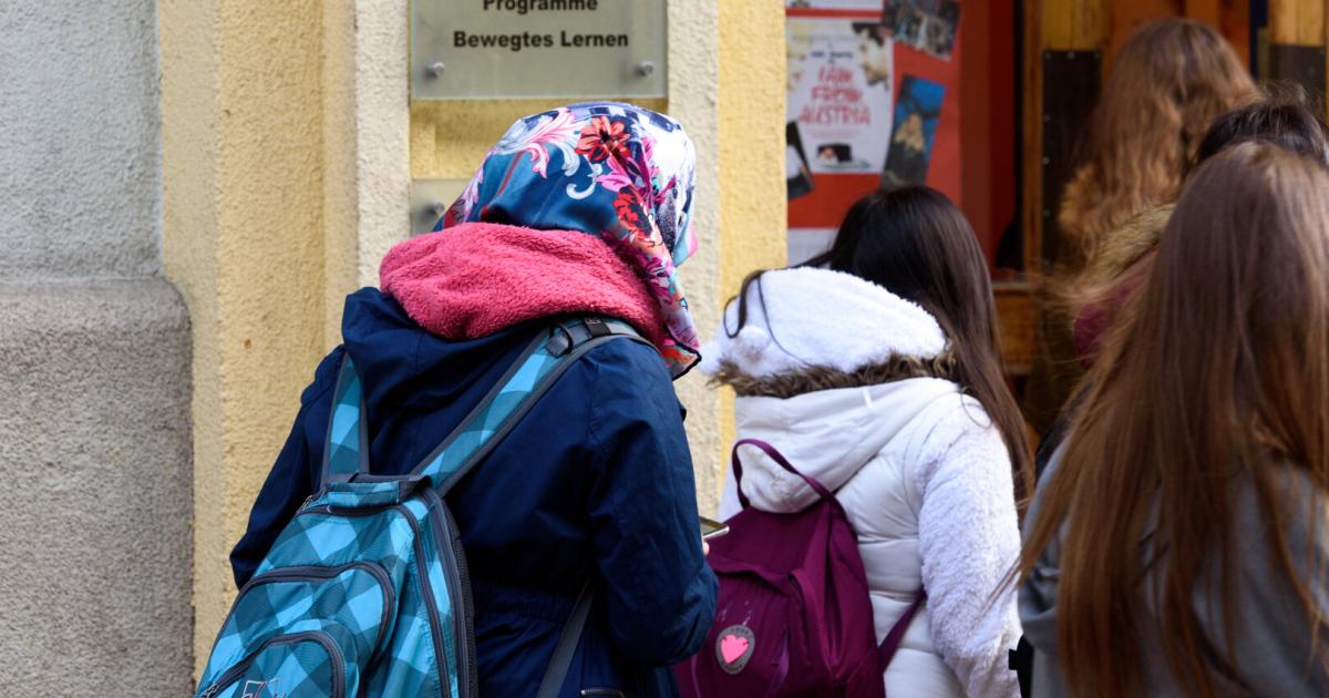 16-j-hrige-legte-kopftuch-ab-bruder-schlug-zu-verurteilt