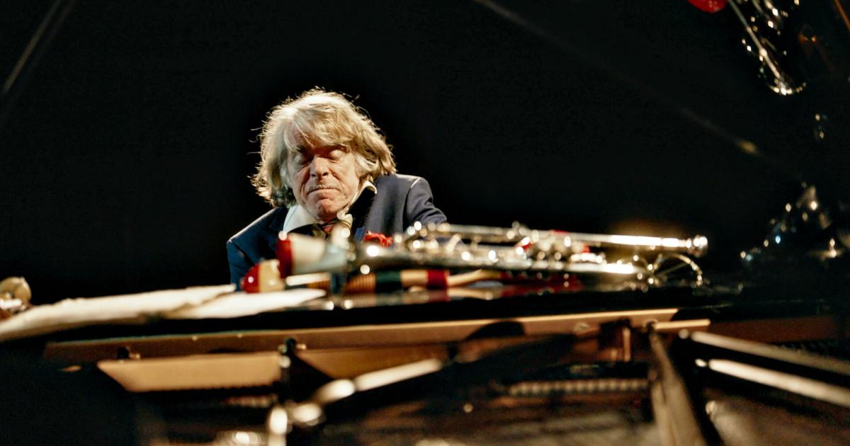 Filmkritik-zu-The-Klimperclown-Clown-und-begnadeter-Musiker