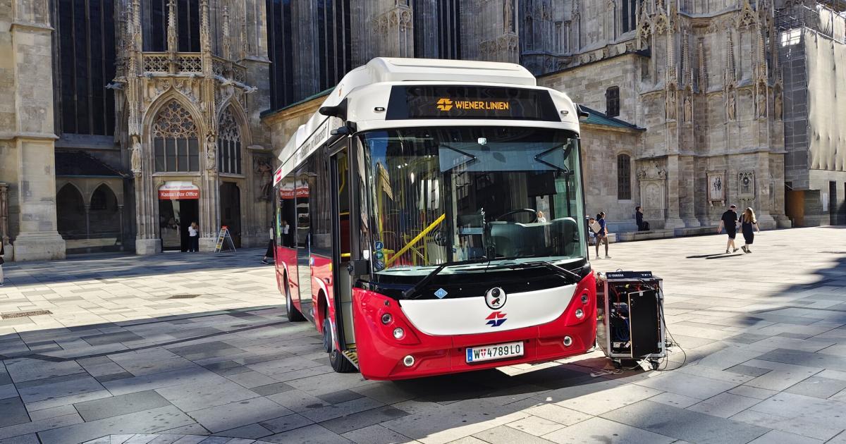 Neue-Wasserstoff-E-Busse-Im-Hydro-nonstop-durch-die-Wiener-City