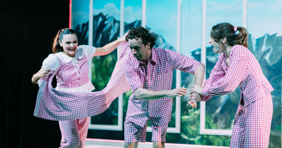 -Halbe-Leben-im-Volkstheater-in-den-Bezirken-Perspektive-ist-alles