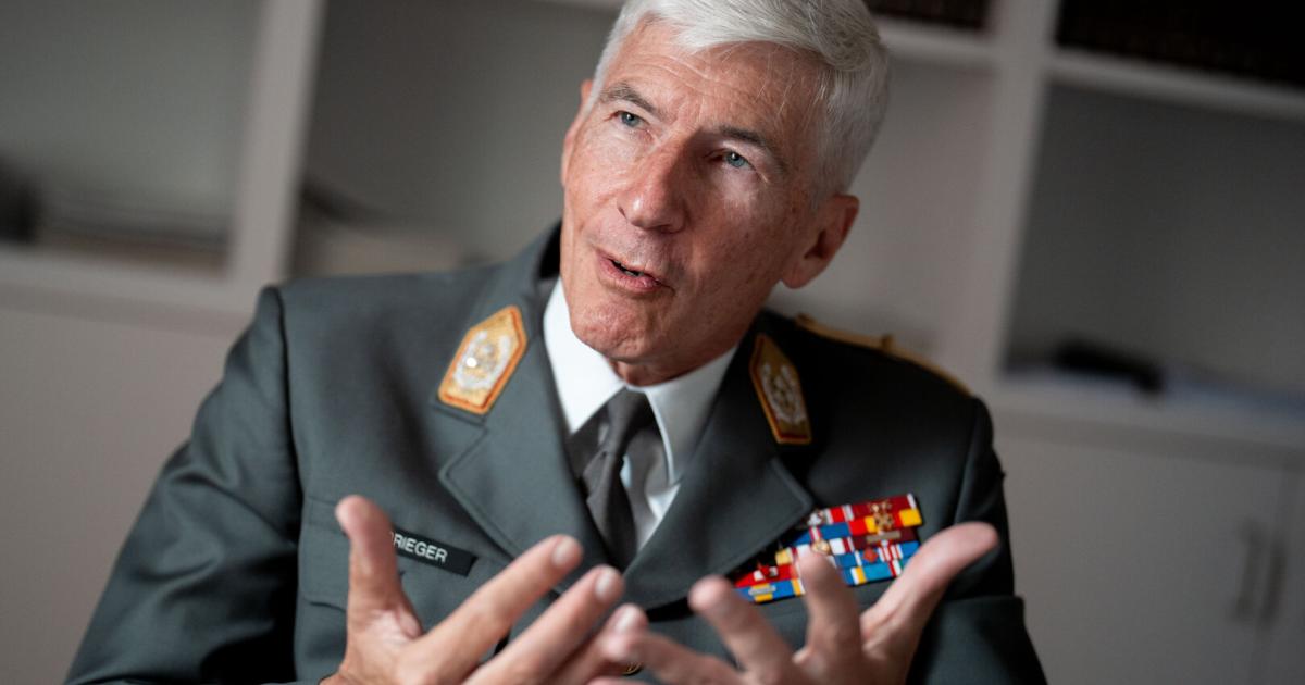 Nach-50-Jahren-Dienstzeit-General-Brieger-im-Ruhestand