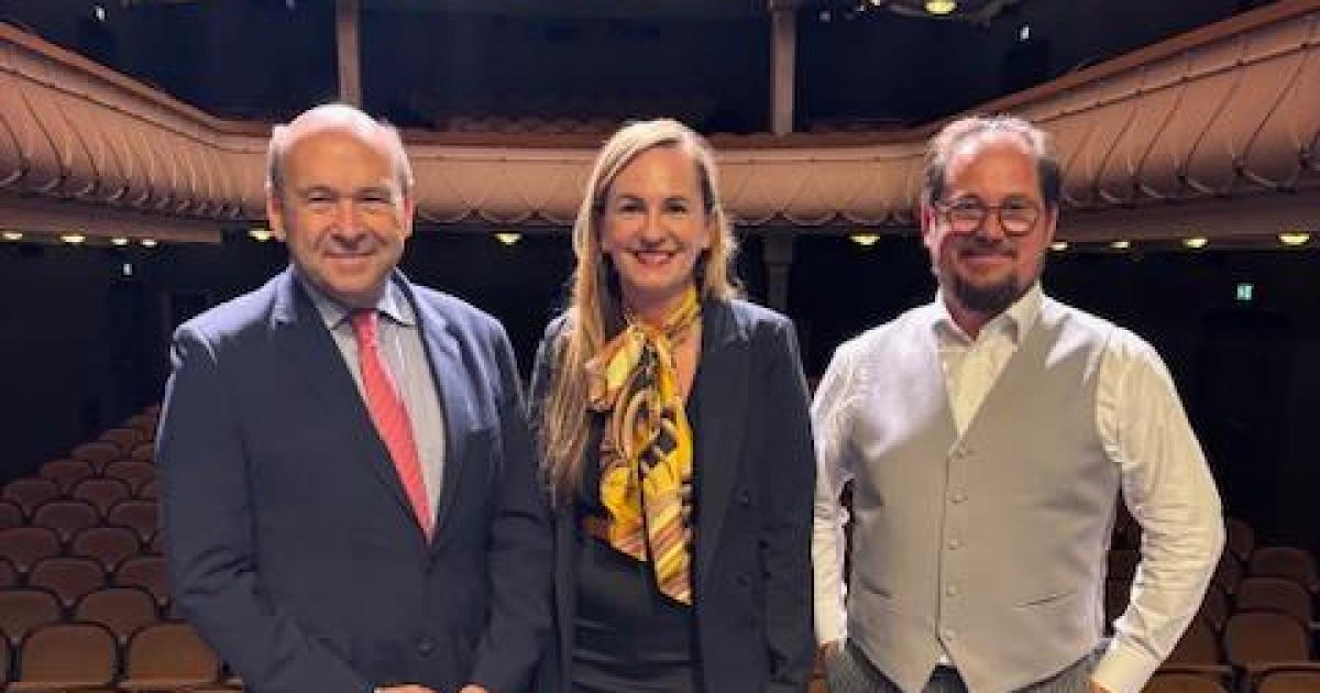 Dominique-Meyer-Von-der-Staatsoper-ins-Stadttheater-Wiener-Neustadt