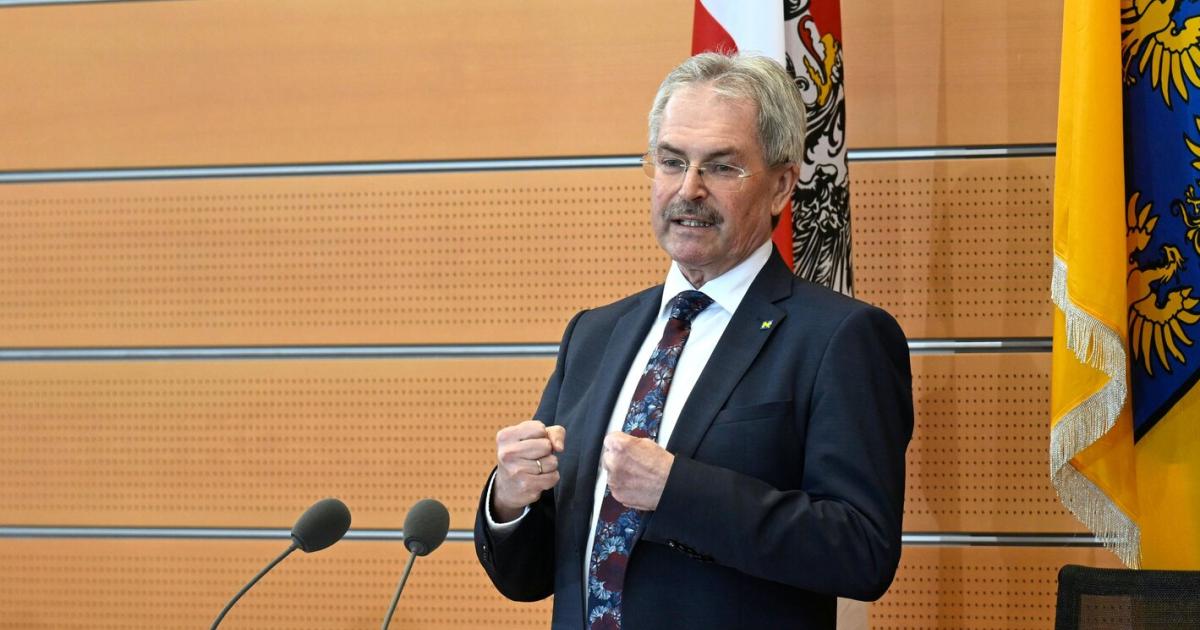 -Vorzugsstimmenkaiser-Wilfing-dankt-als-Bezirksparteiobmann-ab