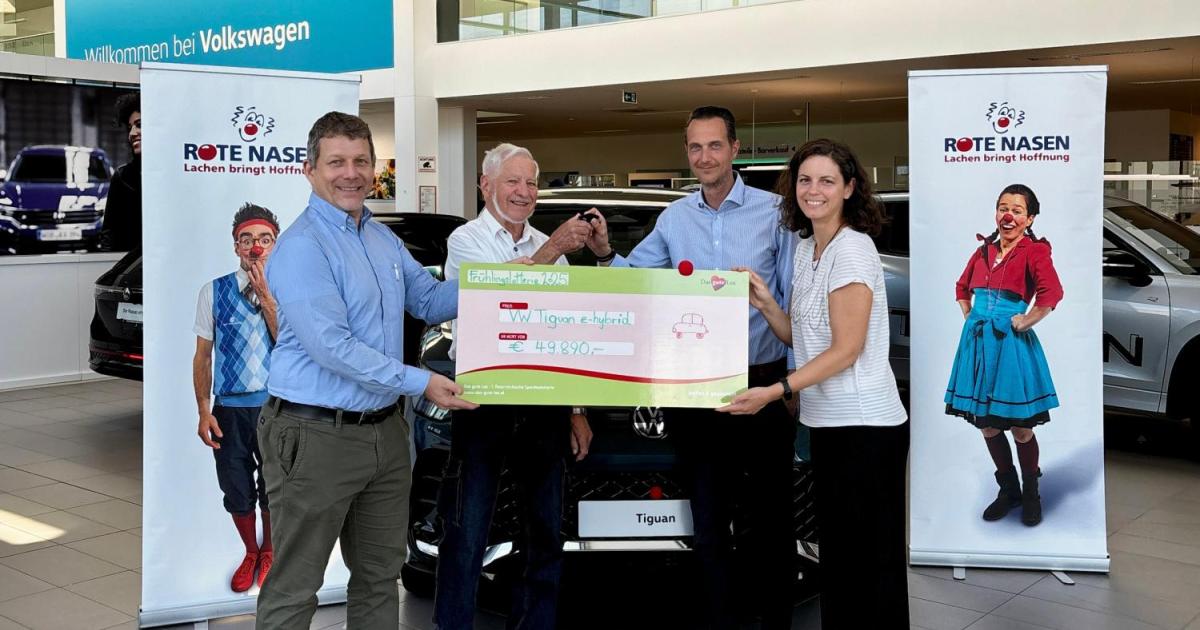 Mistelbacher-spendet-f-r-Rote-Nasen-und-gewinnt-Auto