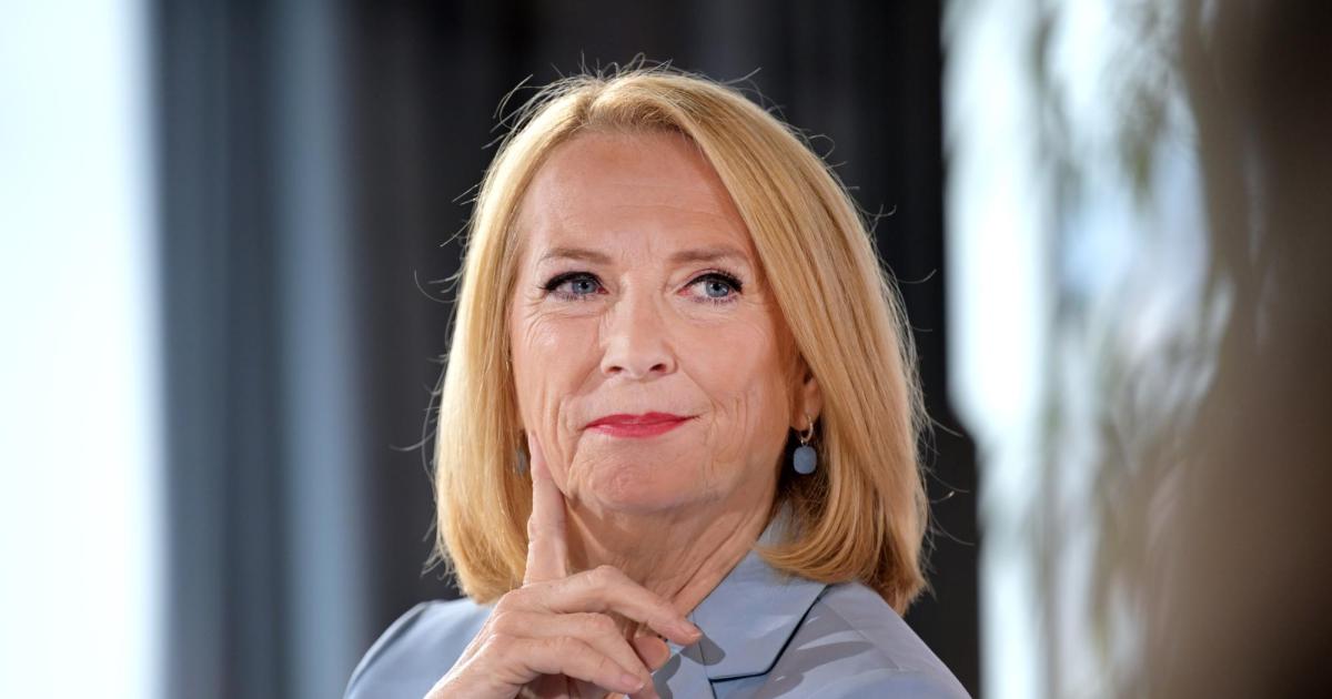 Doris-Bures-Wir-k-nnen-nicht-zur-Tagesordnung-bergehen-