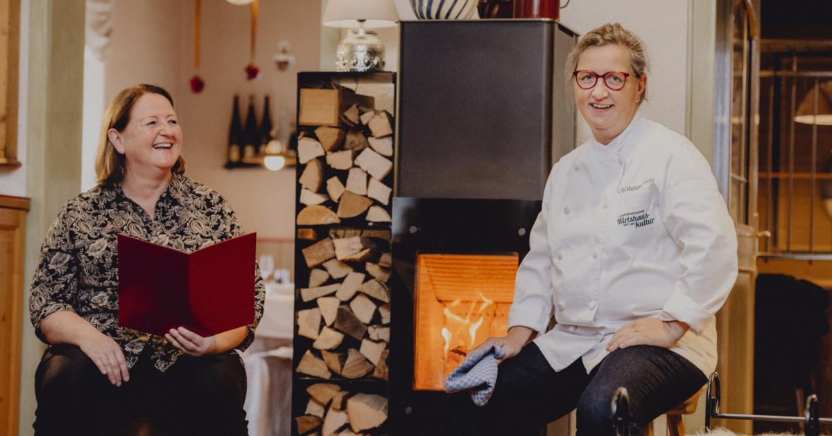 Wirte-Schwestern-sperren-St-Aegyder-Hauben-Restaurant-Zum-Blumentritt-zu