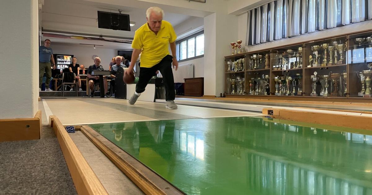 Au-ergew-hnlicher-Wiener-Kegler-Alle-neune-mit-bald-100