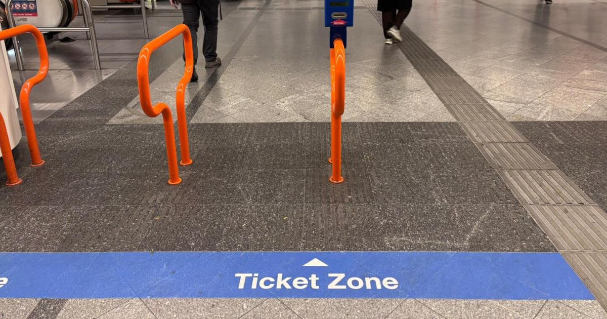 Wiener-Linien-nehmen-Probe-Pickerl-am-Westbahnhof-wieder-ab