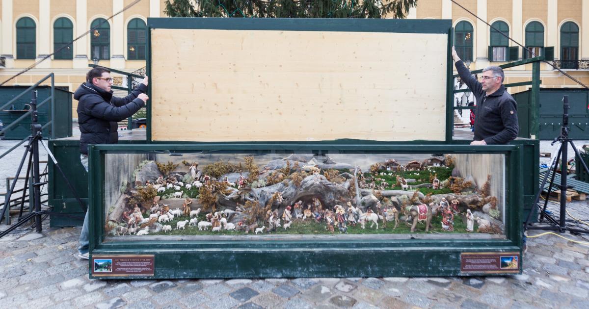 Ein-kleines-Weihnachtswunder-Neue-Herberge-f-r-Sch-nbrunner-Krippe