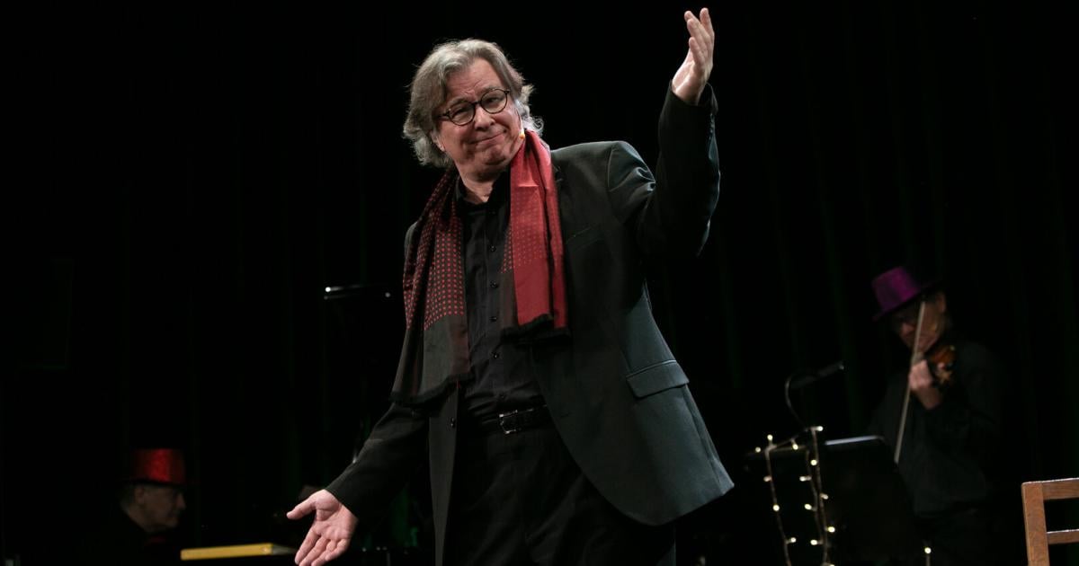 Ein-Leben-f-r-die-B-hne-Er-bringt-seit-Jahrzehnten-Stockerau-zum-Lachen