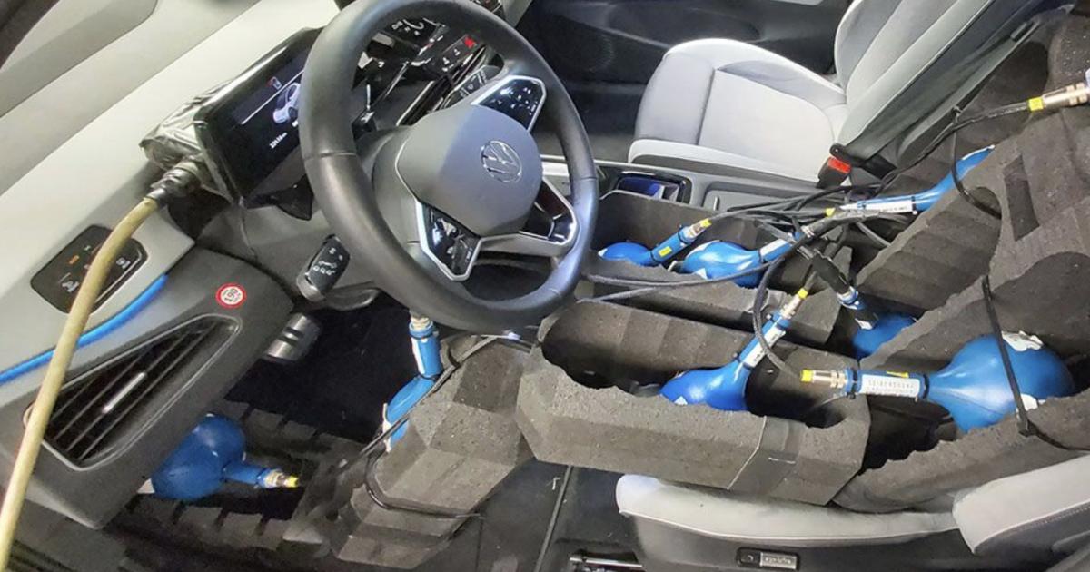 Ist-man-bei-Fahren-oder-Laden-eines-E-Autos-starkem-Elektrosmog-ausgeliefert-