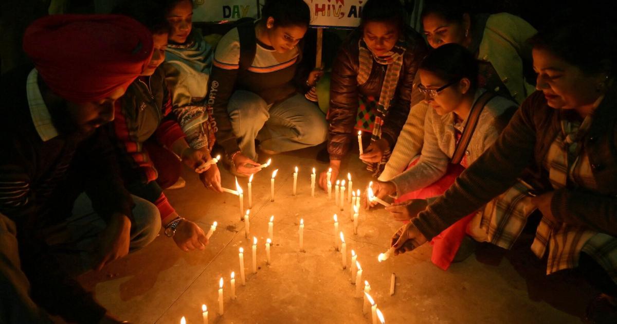 Welt-Aids-Tag-Der-weltweite-Kampf-gegen-HIV-steht-auf-der-Kippe-