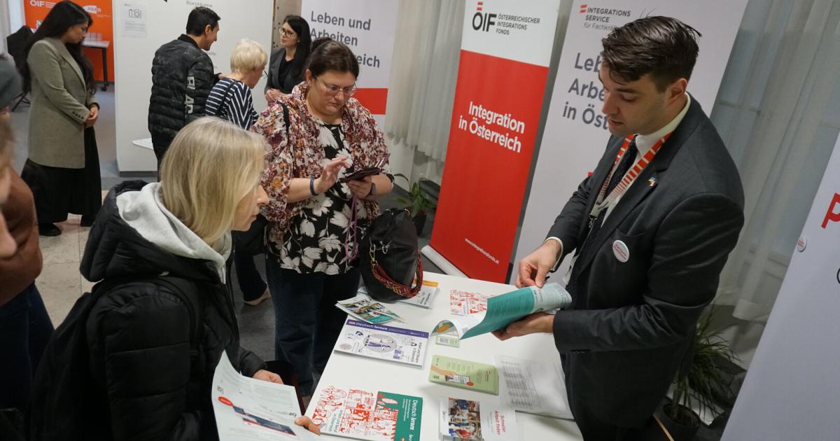 Plattform-als-Treppe-f-r-ukrainische-Fachkr-fte-in-heimische-Pflegeberufe