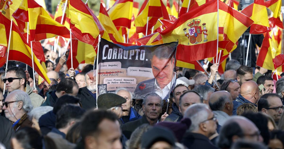 Zehntausende-demonstrierten-in-Spanien-gegen-Regierung