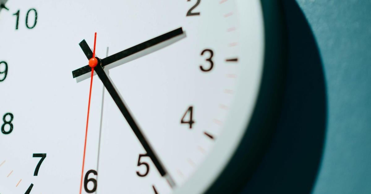 Video-zeigt-70-Prozent-der-J-ngeren-scheitern-an-analoger-Uhr