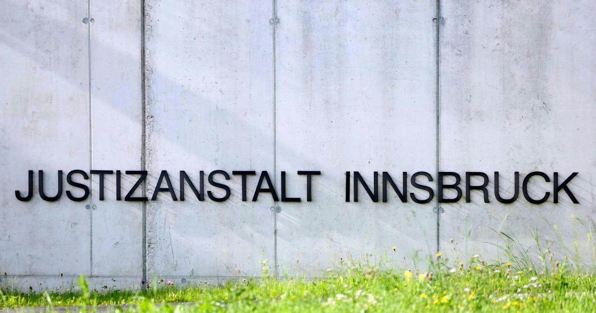 Festnahme-in-Innsbruck-36-J-hriger-soll-zwei-Bagger-veruntreut-haben