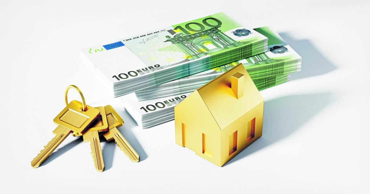 Ein-Paar-zieht-aus-An-wen-muss-der-Vermieter-die-Kaution-auszahlen-