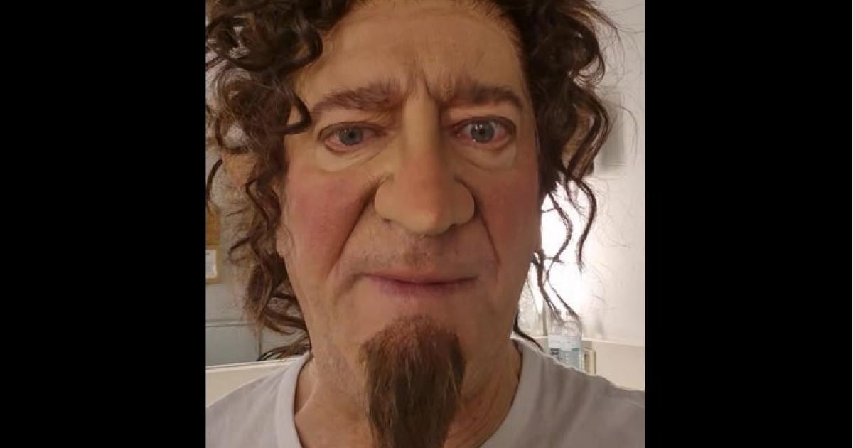 Total-verwandelt-Unter-diesem-Make-up-erkennt-ihn-fast-niemand