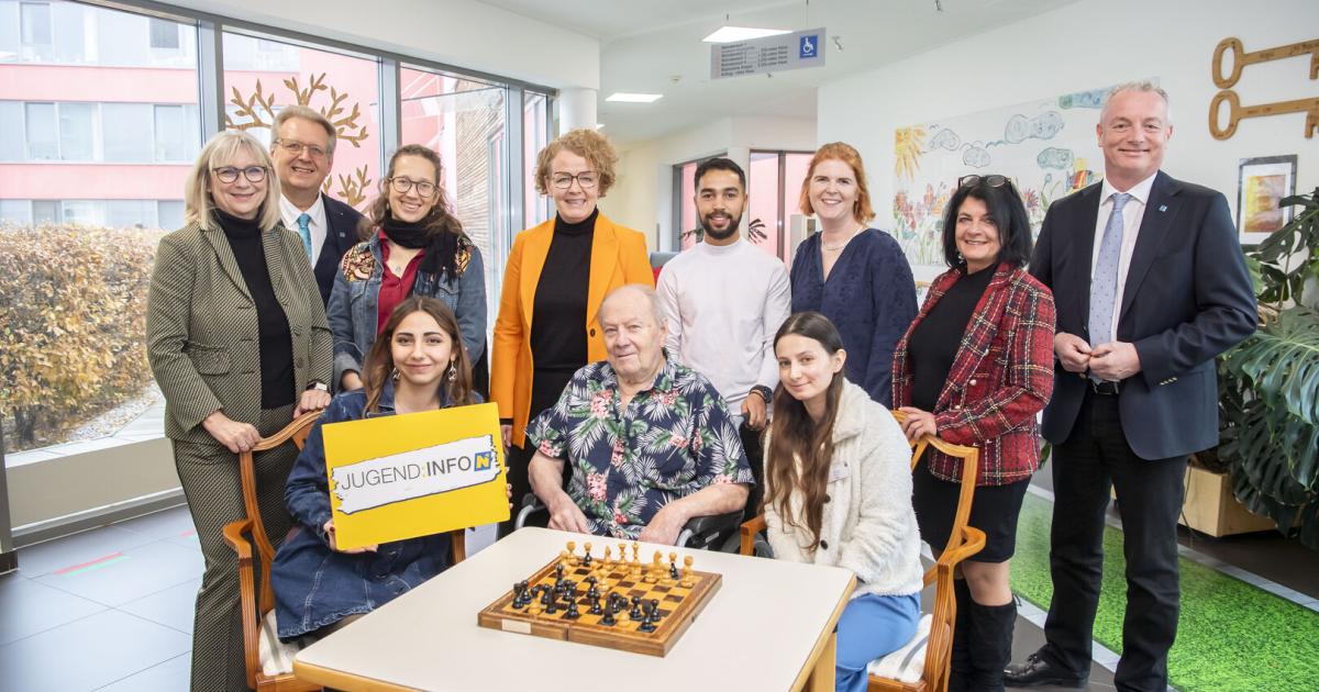 16-000-Stunden-Ehrenamt-Junge-Freiwillige-beleben-Pflegezentrum