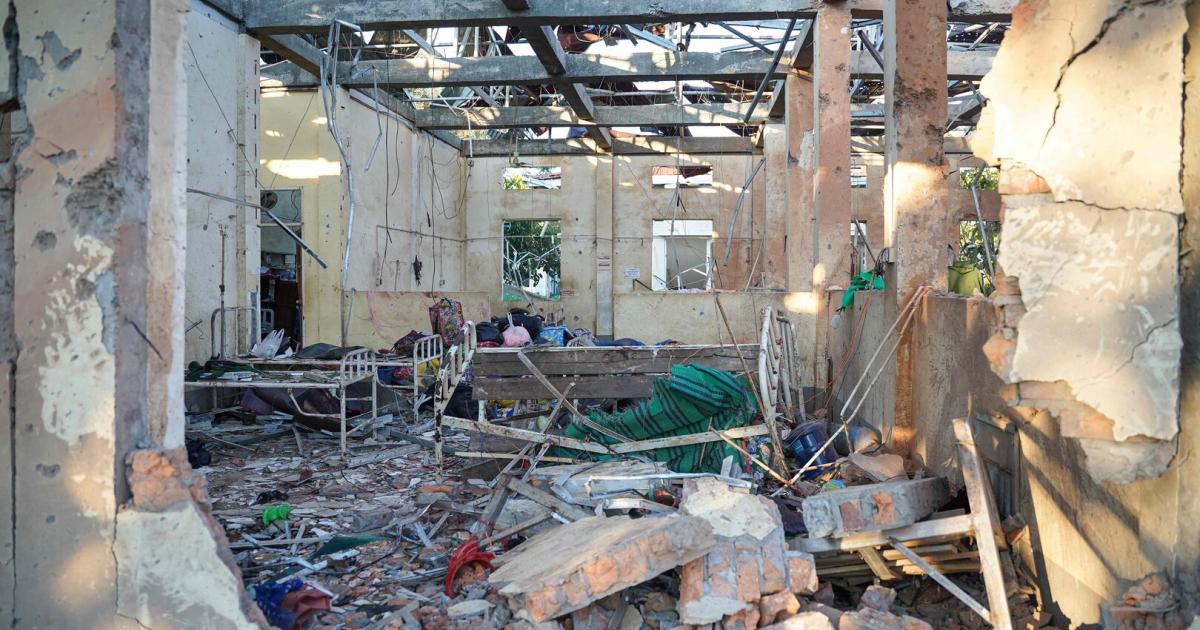 Mindestens-30-Tote-Milit-rangriff-auf-Klinik-in-Myanmar
