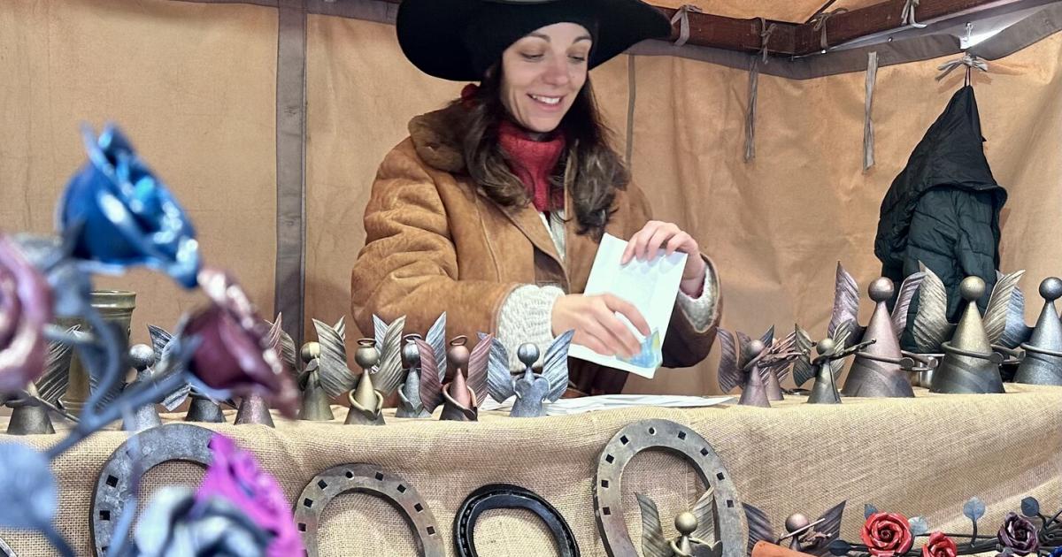 Bratislava-Die-sch-nsten-Pl-tze-und-Weihnachtsm-rkte-im-Advent