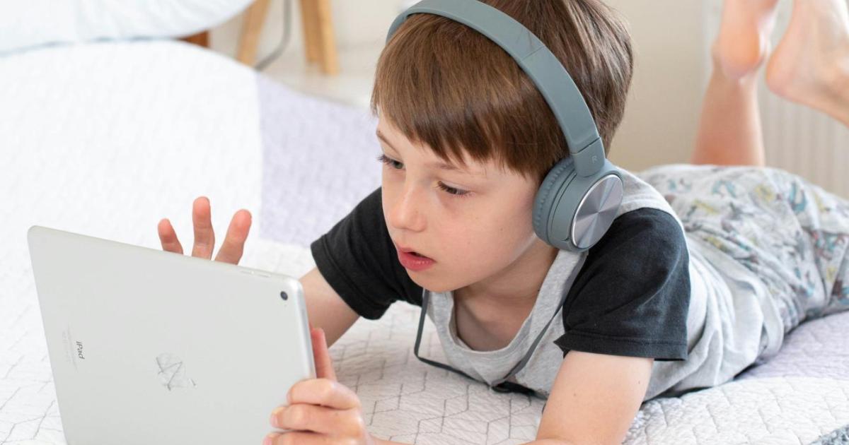 Jugendschutz-auf-Sch-lerlaptops-wird-mit-April-ausgebaut