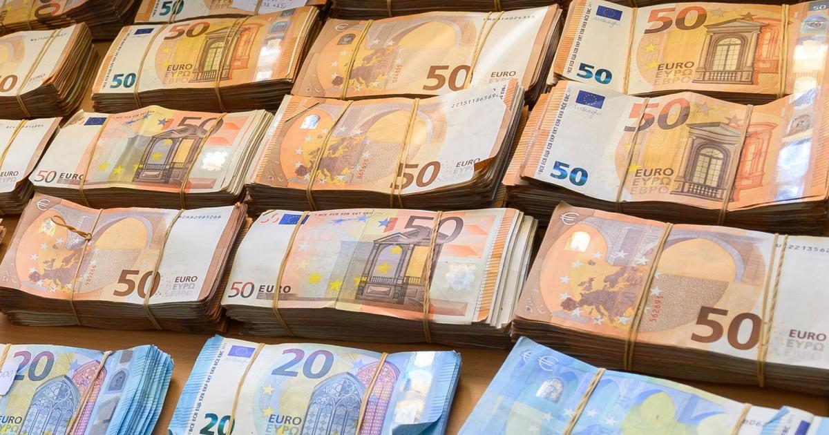 Handwerker-aus-N-vermisst-60-000-Euro-Ex-Freundin-angeklagt