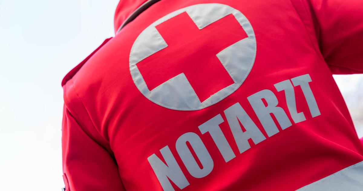 Arbeiter-st-rzte-in-Tirol-mehr-als-acht-Meter-in-Tiefe-verletzt