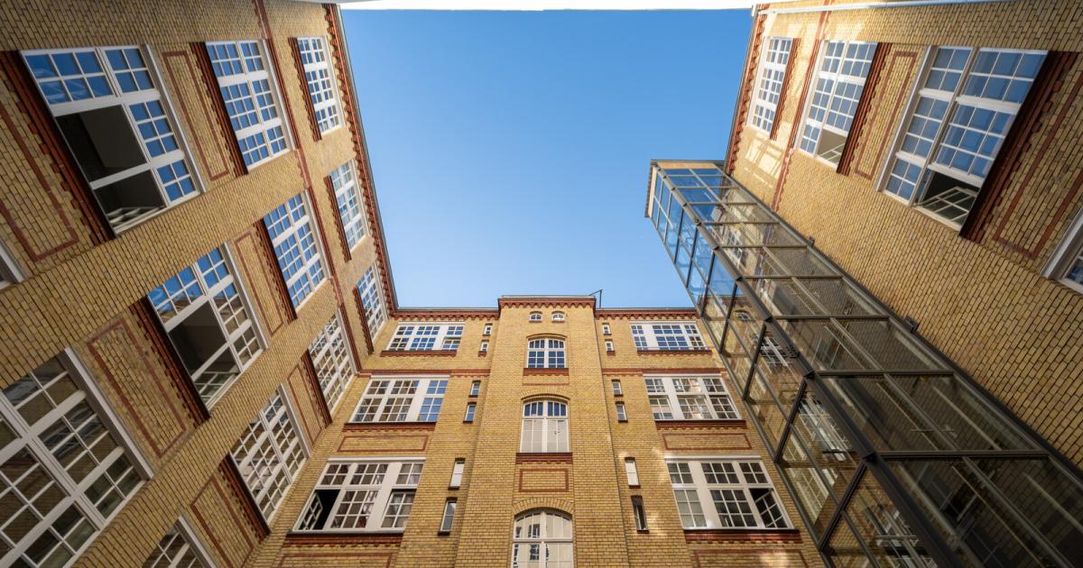 Neuer-Lift-nimmt-uns-das-Tageslicht-Ist-das-erlaubt-