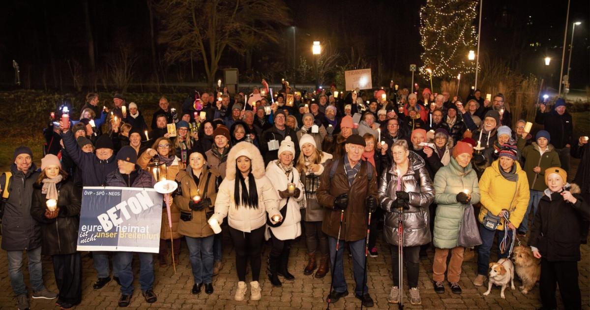 -Mahnwache-gegen-Bauprojekt-in-Breitenfurt-Rechtsstreit-droht