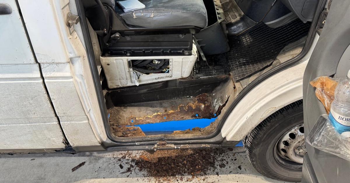 Nickelsdorf-Polizei-entdeckt-140-M-ngel-bei-Lkw-Kontrolle