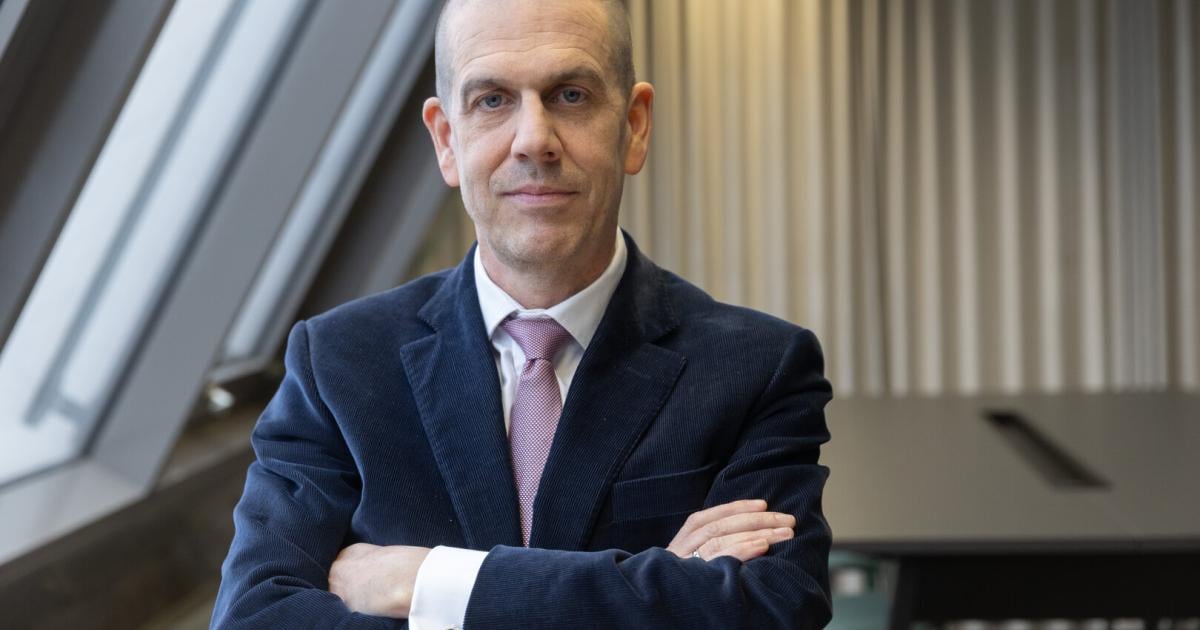 Meinungsforscher-Peter-Hajek-Regierung-muss-sagen-Augen-zu-und-durch-