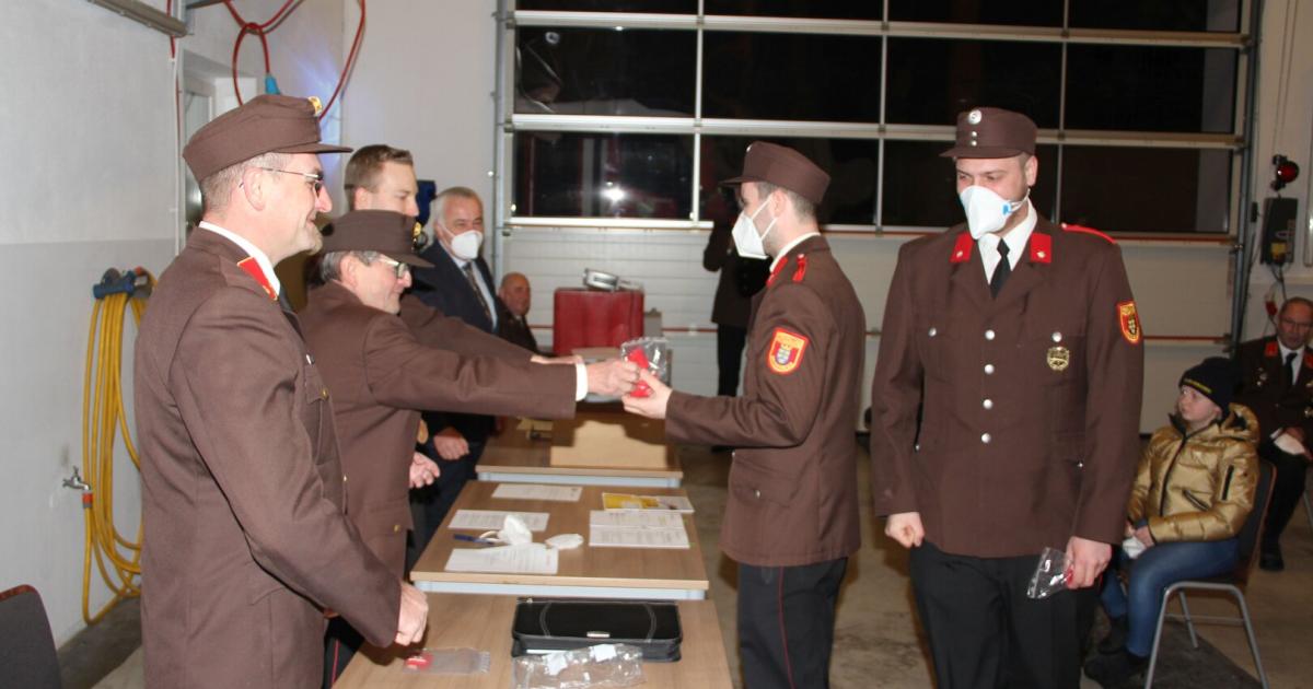 100-000-Feuerwehrleute-w-hlen-ihre-Chefs