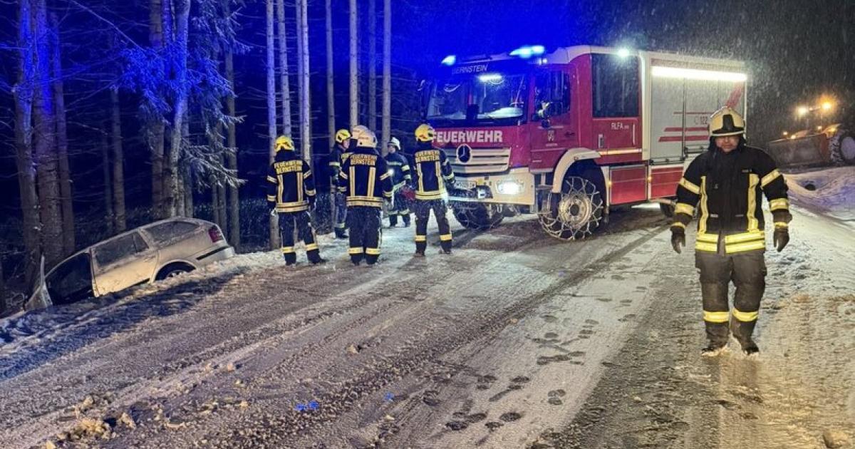 Wintereinbruch-im-Burgenland-Mehrere-Feuerwehren-im-Einsatz