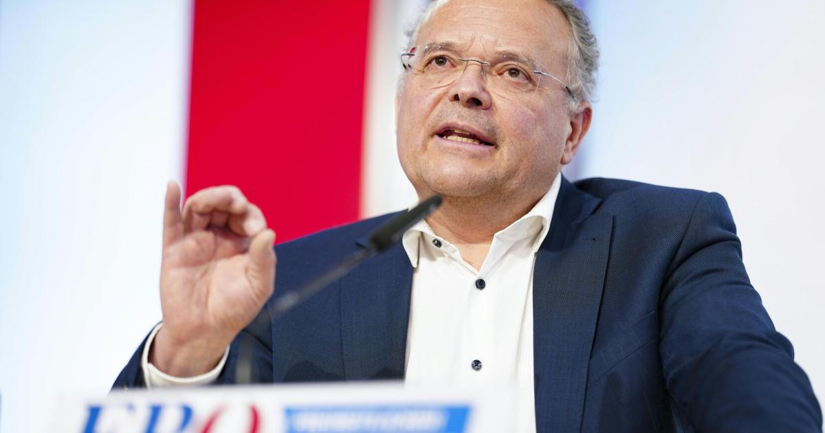 「ダムブルッフ」: セルナーとのビデオ後のFPÖハウザー批判