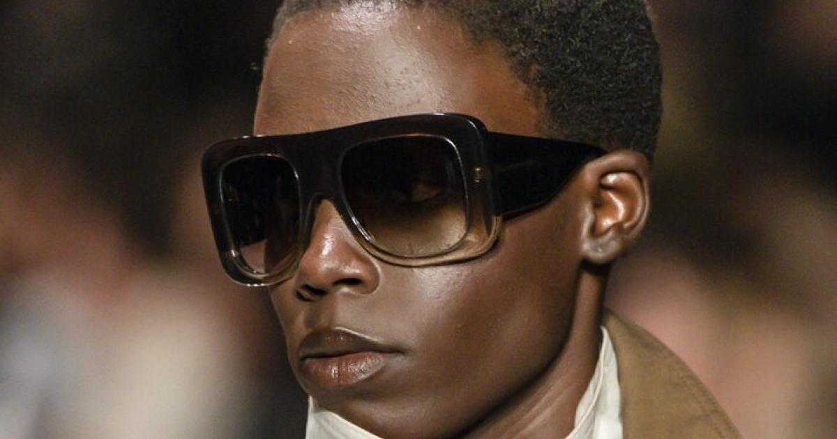 Modetrend-2026-Der-Funnel-Neck-als-neue-Ikone-der-Eleganz