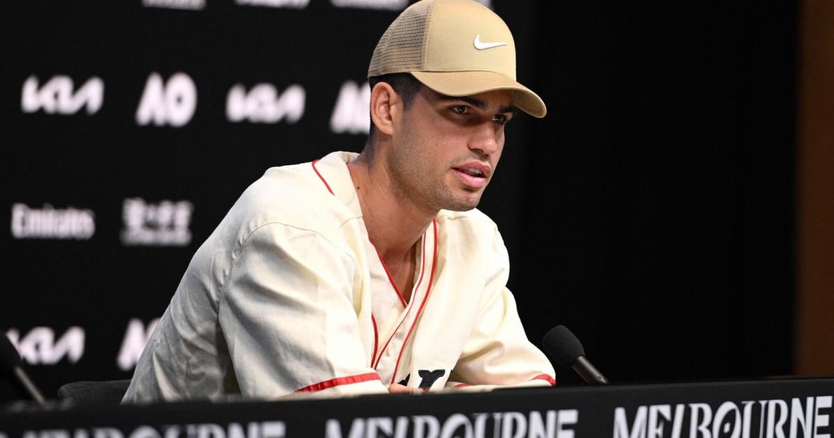 super-sunday-in-melbourne-beide-spitzenreiter-schlagen-am-ersten-tag-auf